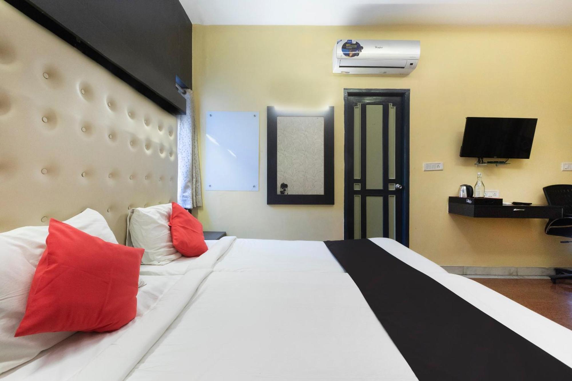 Collection O Santhome Residency Near Marina Beach Chennai Luaran gambar